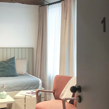 1, Schlaf-gut-johannis, * Flensburg