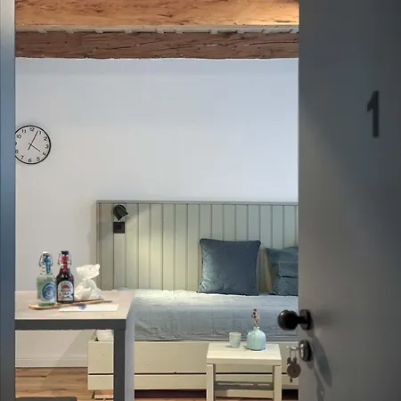 1, Schlaf-gut-johannis, * Flensburg